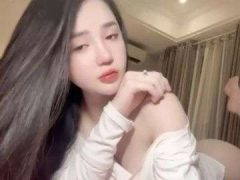 Clip Sex Đoàn Trà My Ngoại Tình Trong Nhà Tắm Với Chồng Bạn Thân