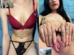 Gái Đẹp Thích Vạch Đồ Cho Bạn Trai Xem Hàng