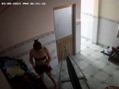 Mẹ Tự Sướng Cái Lồn Múp Khi Con Trai Đứng Nhìn