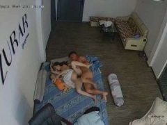 Lồn Thì Cho Chồng Đụ Chứ Vú Thì Con Nó Bú Mất Rồi